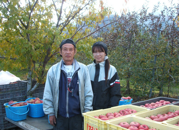 09-11-21小林農園夫妻.JPG
